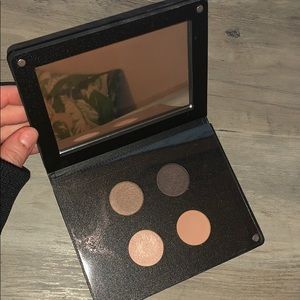 ✨THE FULTON MAGNETIC EYESHADOW PALETTE✨